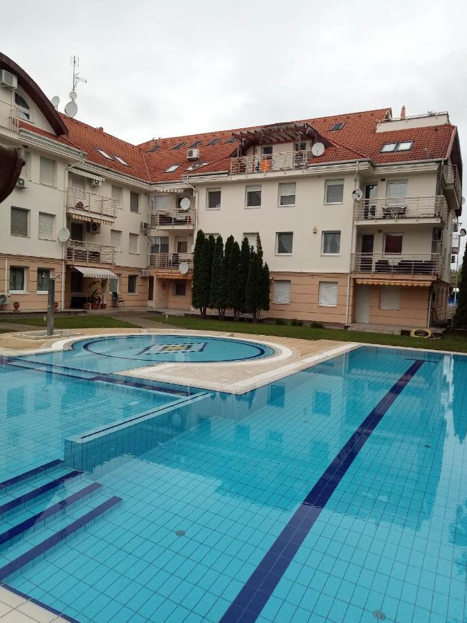 Oazis Wellness Apartman2 Hajdúszoboszló Екстериор снимка