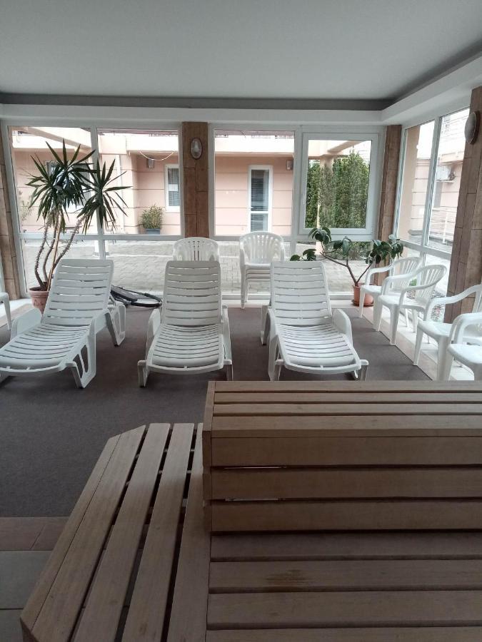 Oazis Wellness Apartman2 Hajdúszoboszló Екстериор снимка