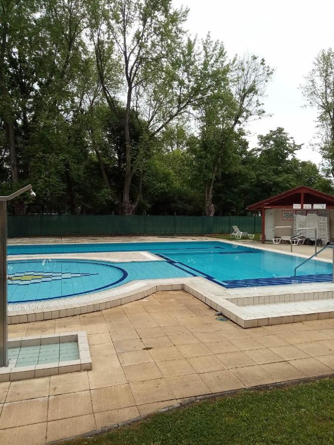 Oazis Wellness Apartman2 Hajdúszoboszló Екстериор снимка