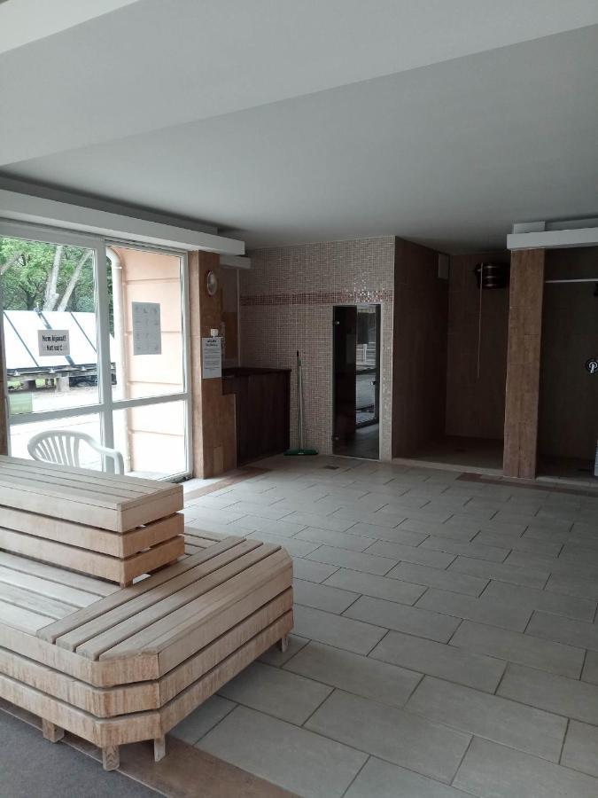 Oazis Wellness Apartman2 Hajdúszoboszló Екстериор снимка