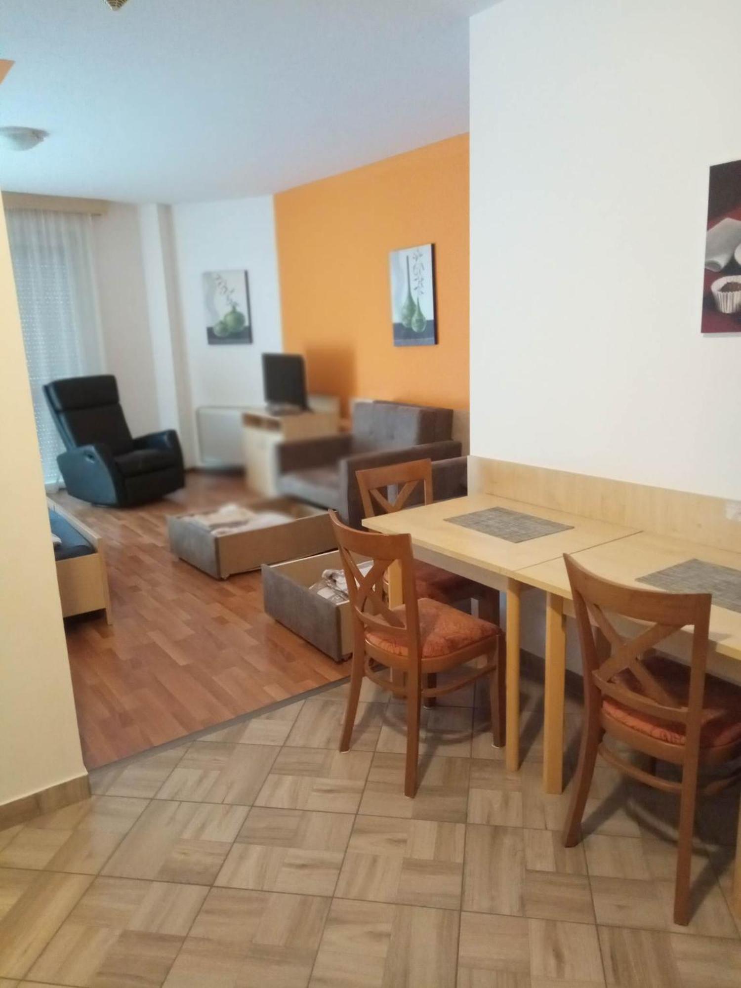 Oazis Wellness Apartman2 Hajdúszoboszló Стая снимка