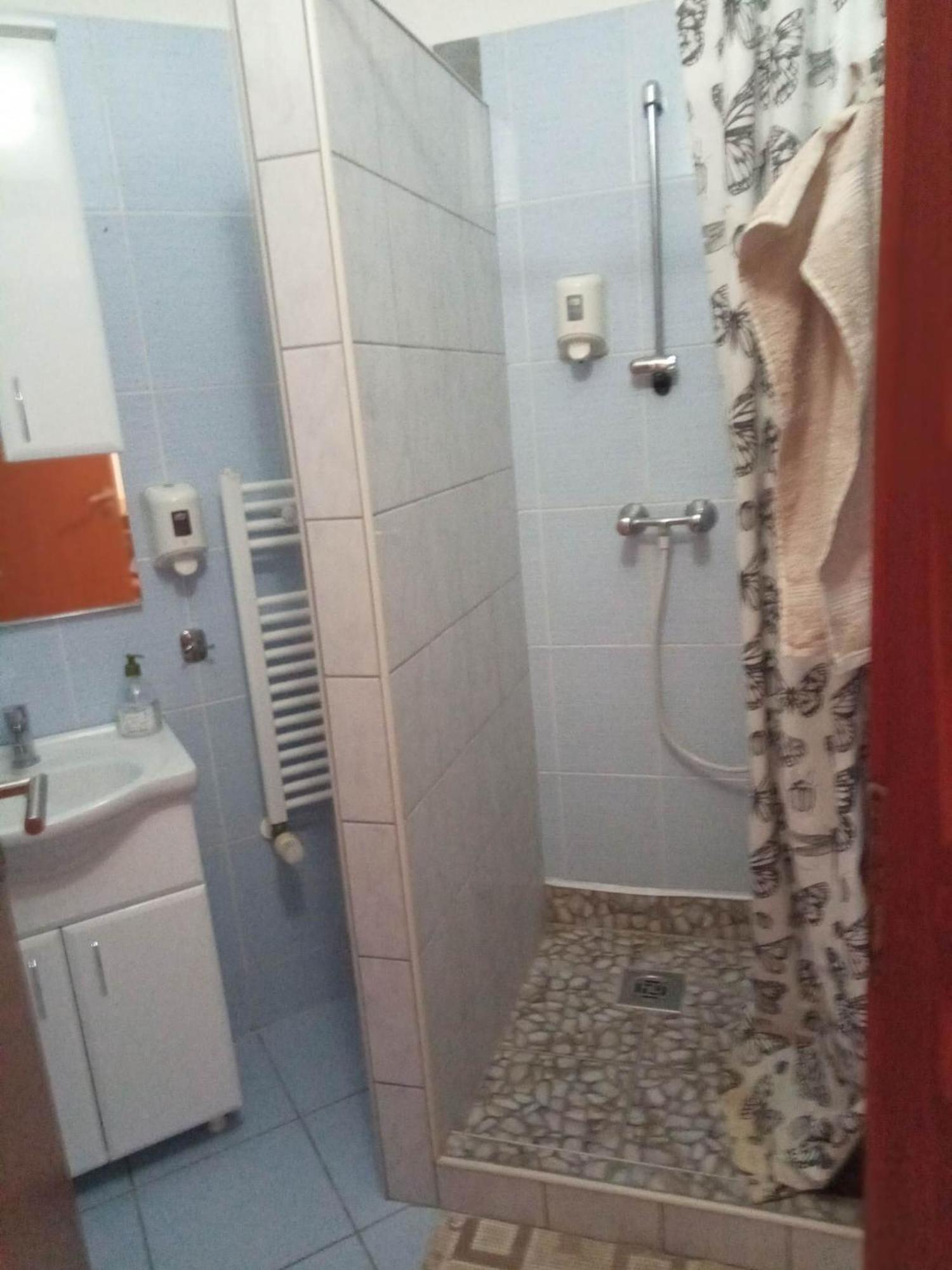 Oazis Wellness Apartman2 Hajdúszoboszló Стая снимка