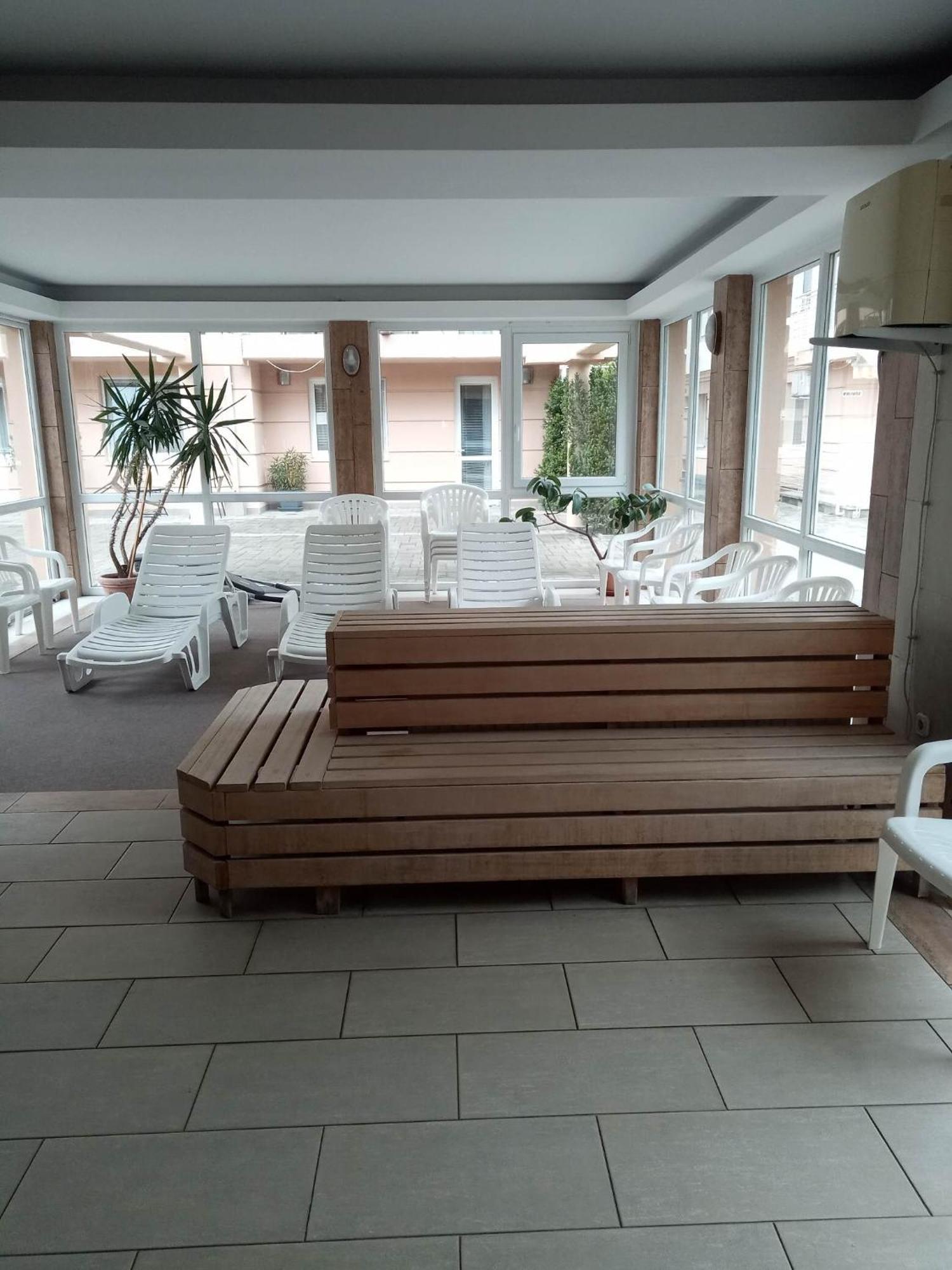 Oazis Wellness Apartman2 Hajdúszoboszló Екстериор снимка